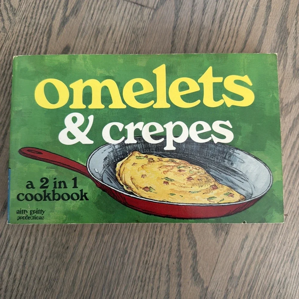 Omelets & Crepes (A 2 In 1 Cookbook) - Paperback, by SIMMONS BOB - Very Good